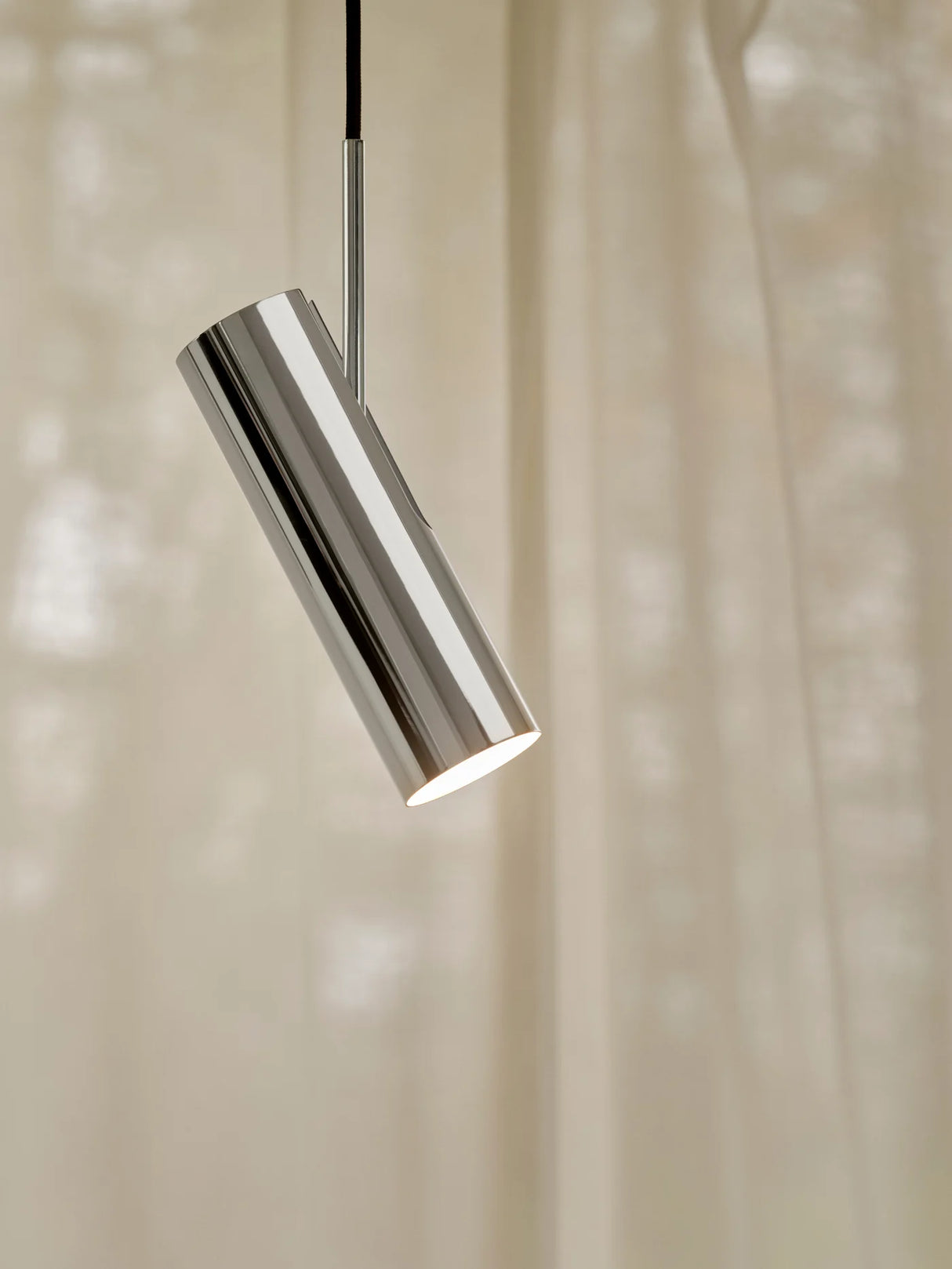 MIB Pendant Light