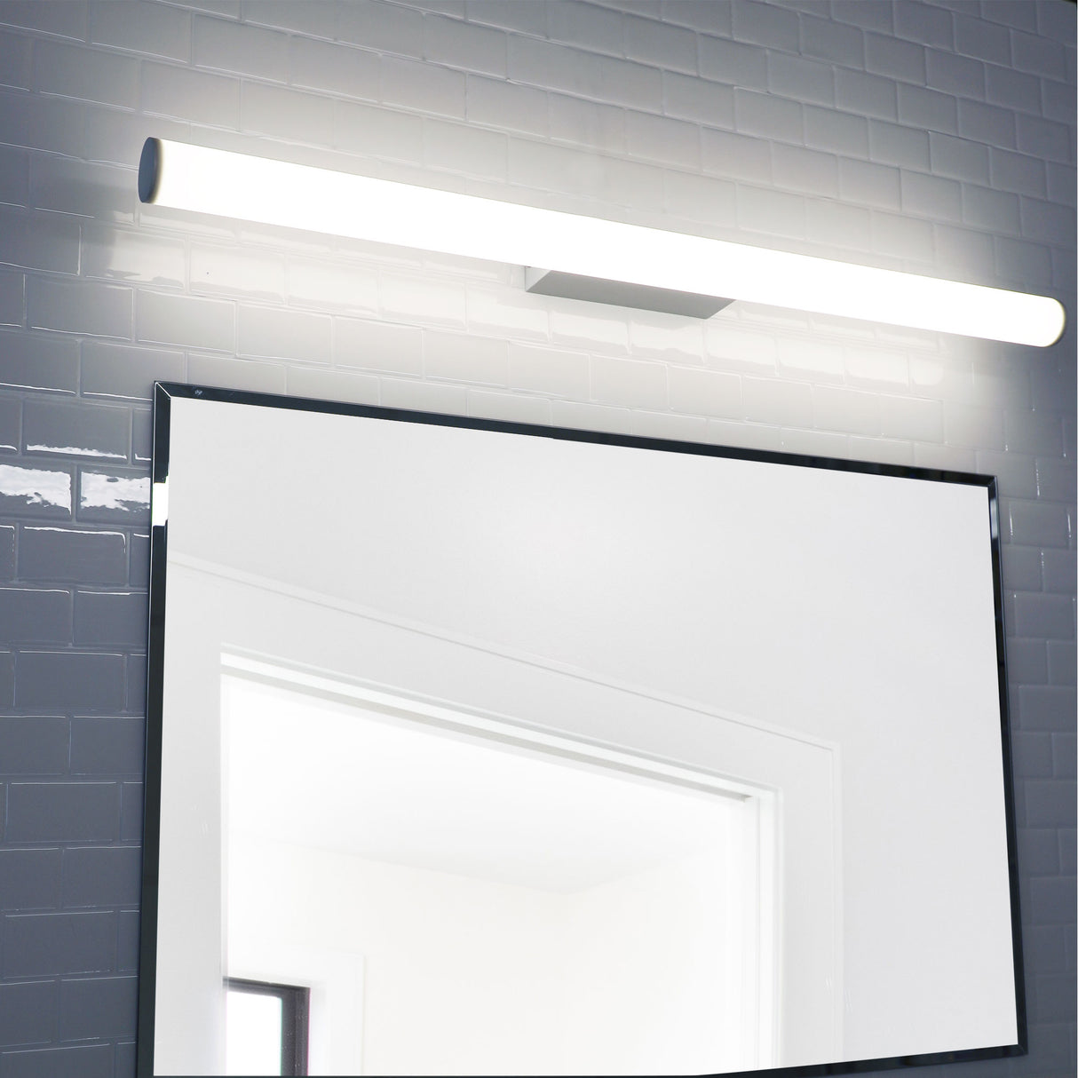 Ion Wall Light