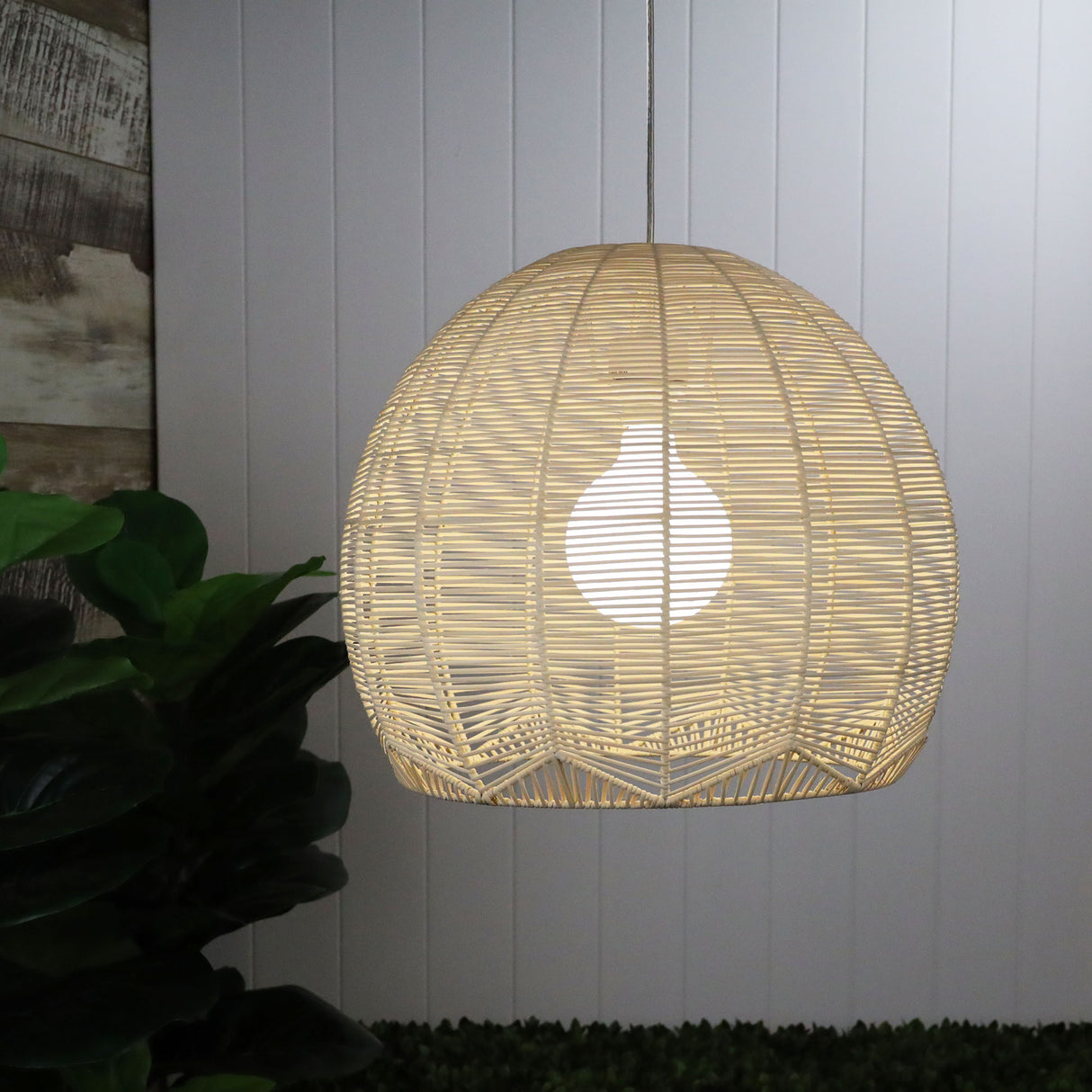 Merewether Pendant