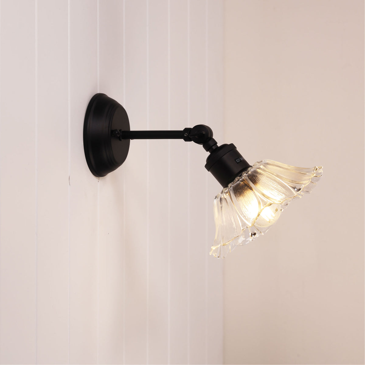 Flora Wall Light