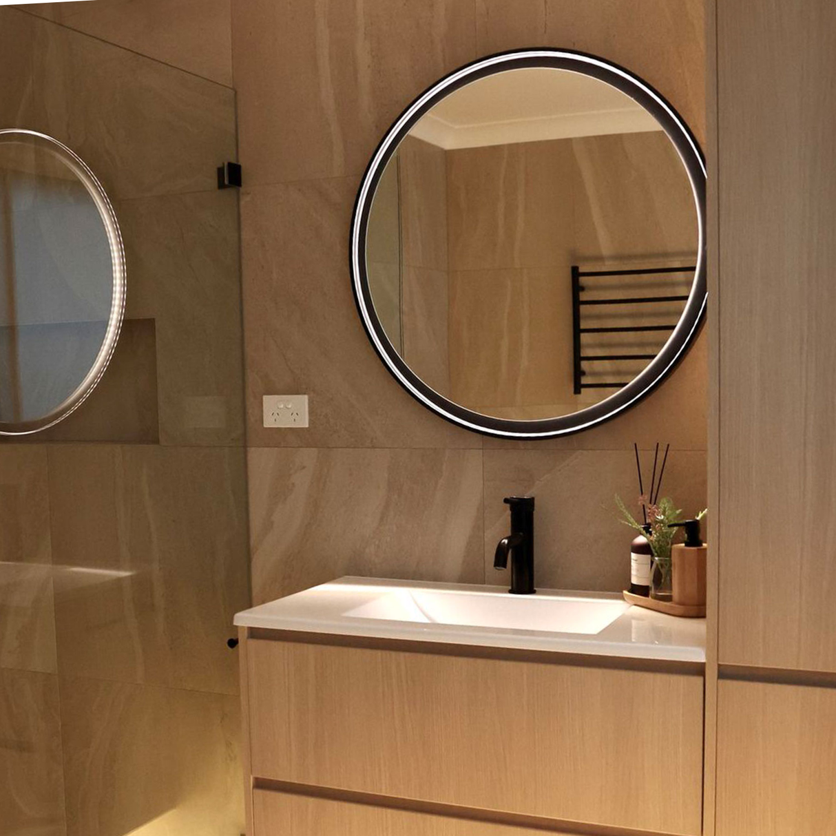 Eclipse LED Mirror