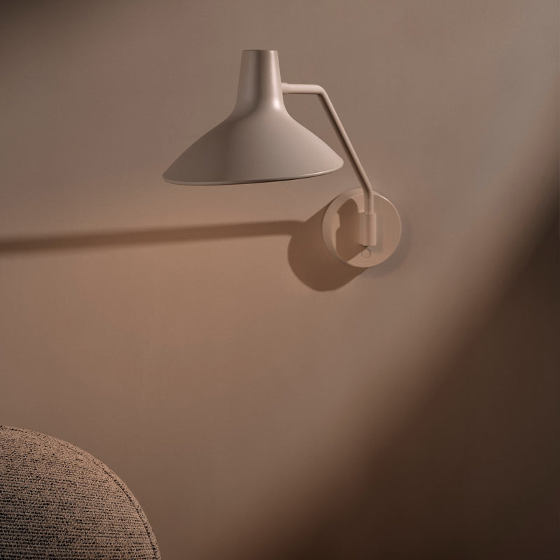 Darci Wall Light