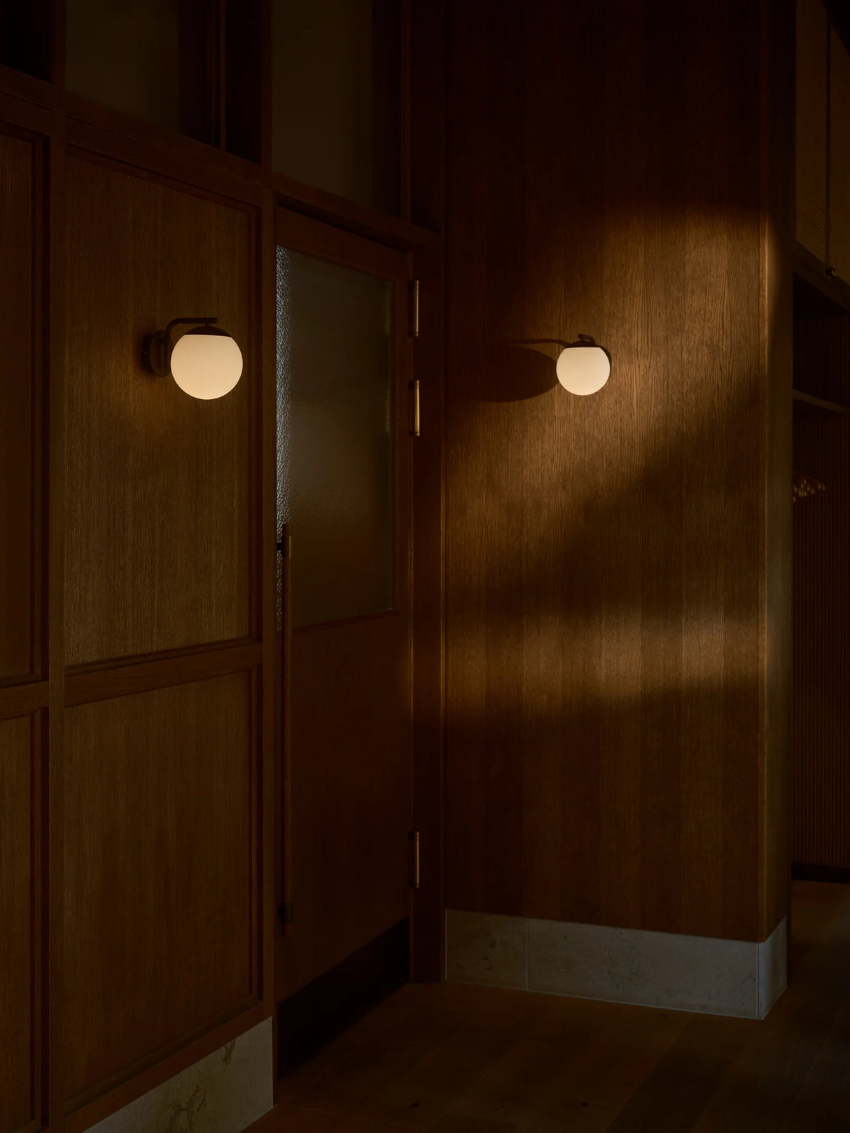 Grant Wall Light