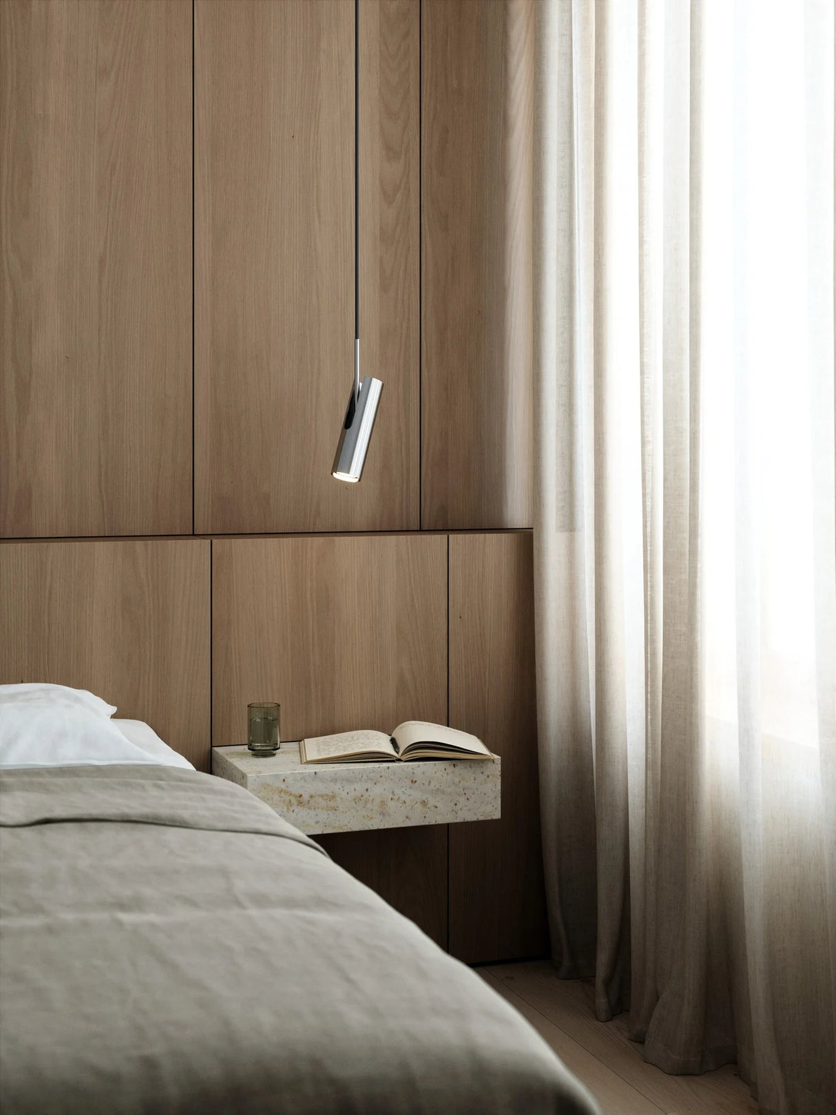 MIB Pendant Light