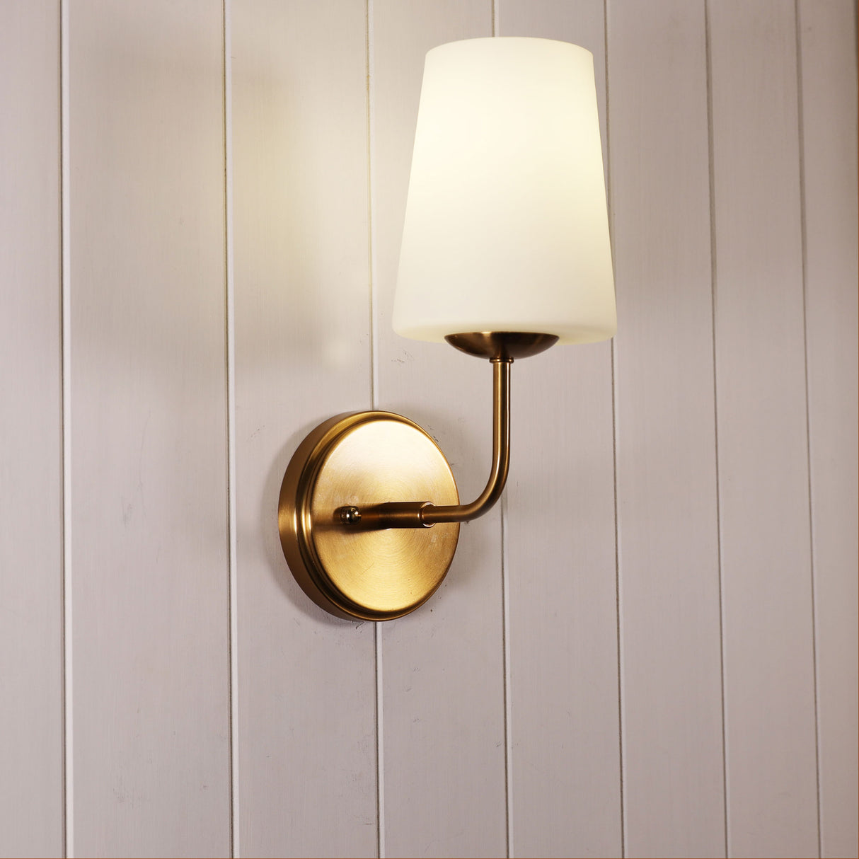 Moonbi Wall Light