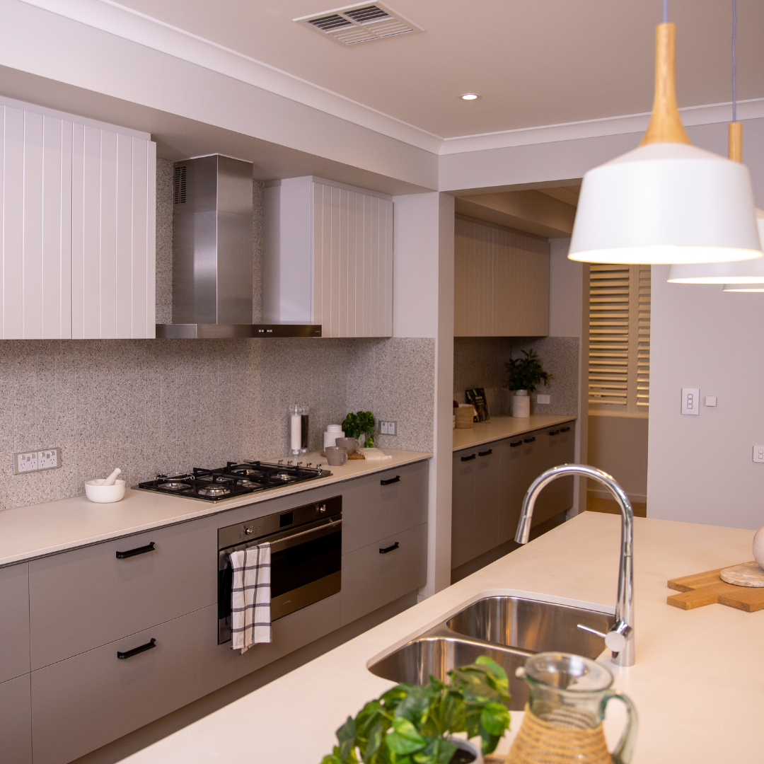 Iconic Socket Collection - Styl Crowne