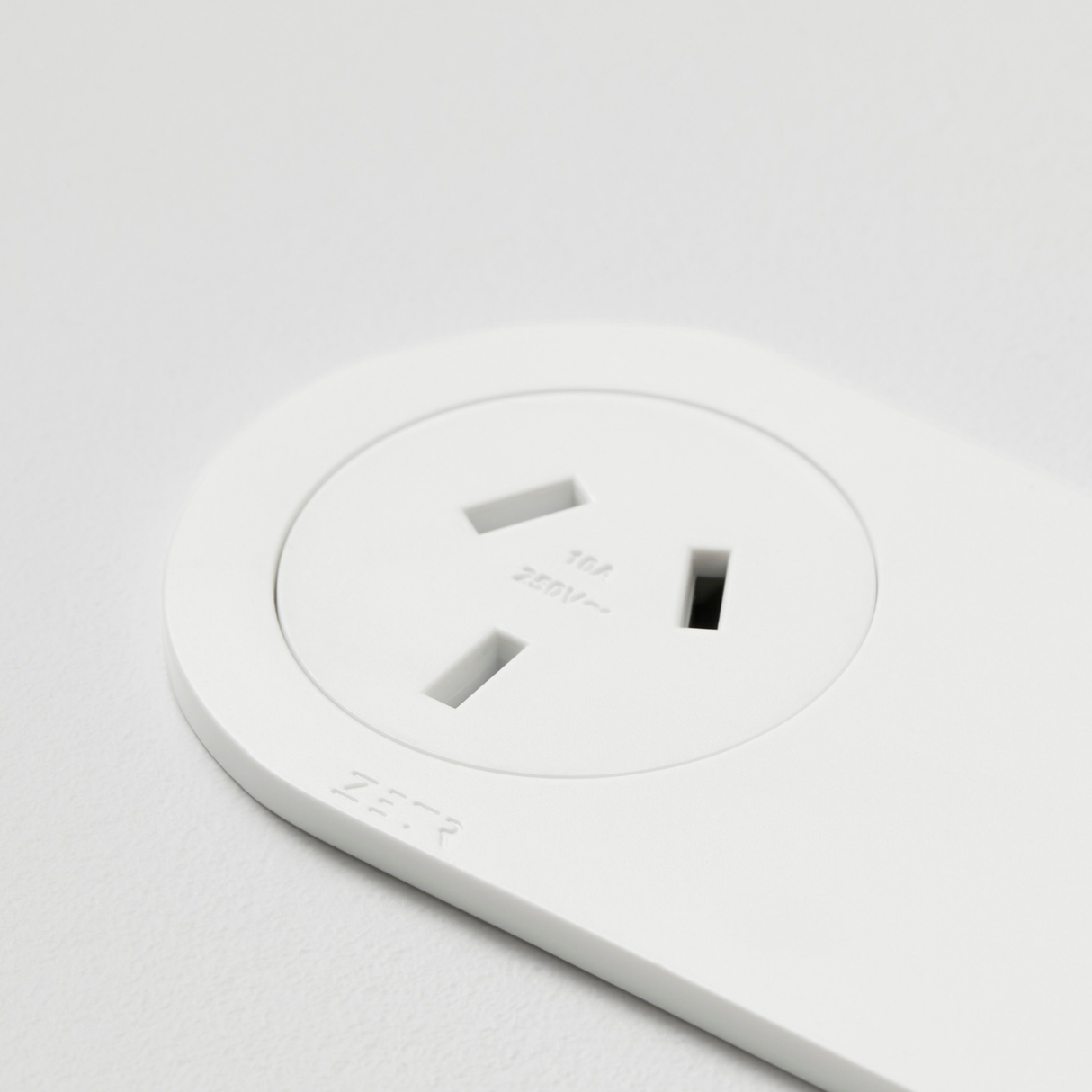 ZETR - 12 / Surface - Matte White Double Outlet