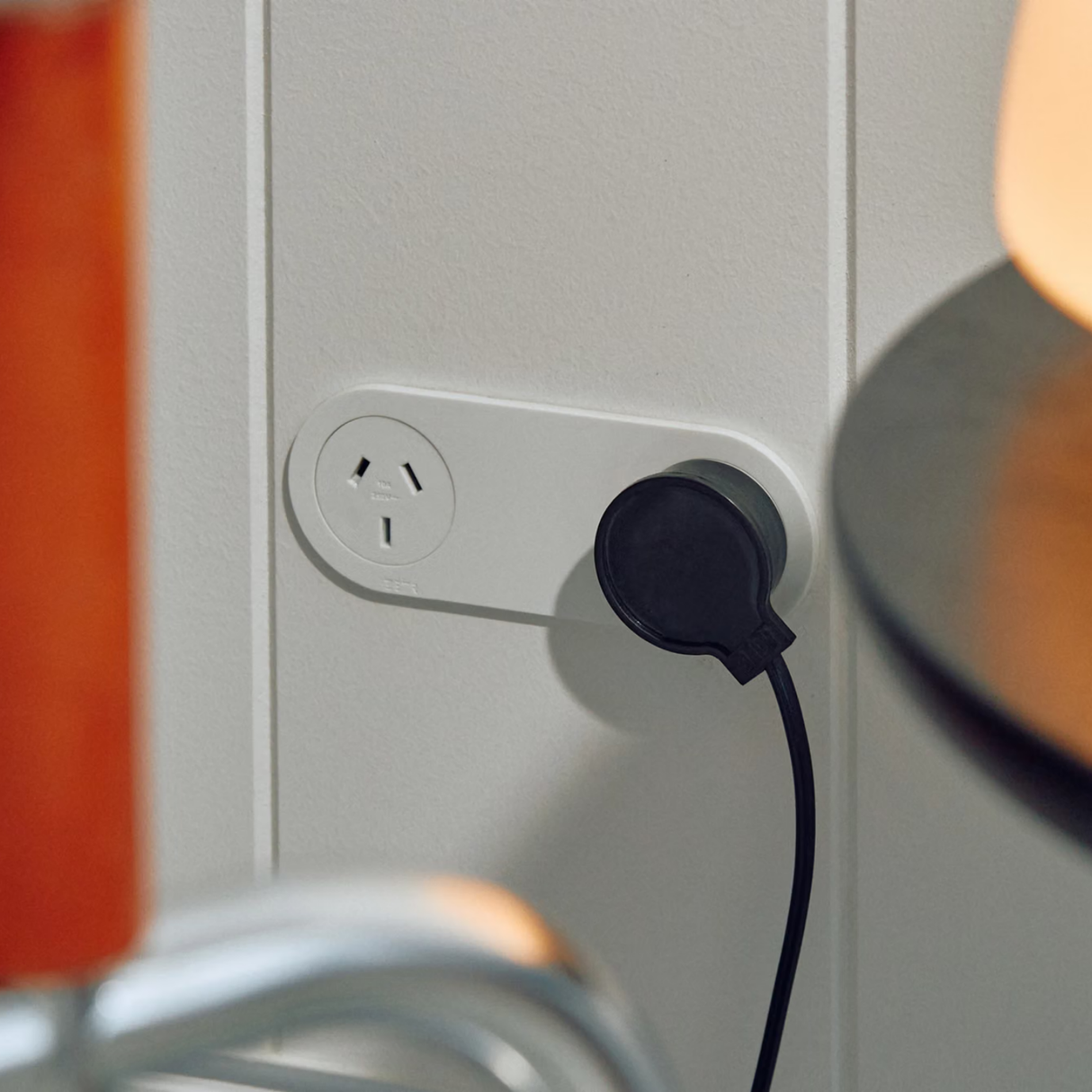 ZETR - 12 / Surface - Matte White Double Outlet