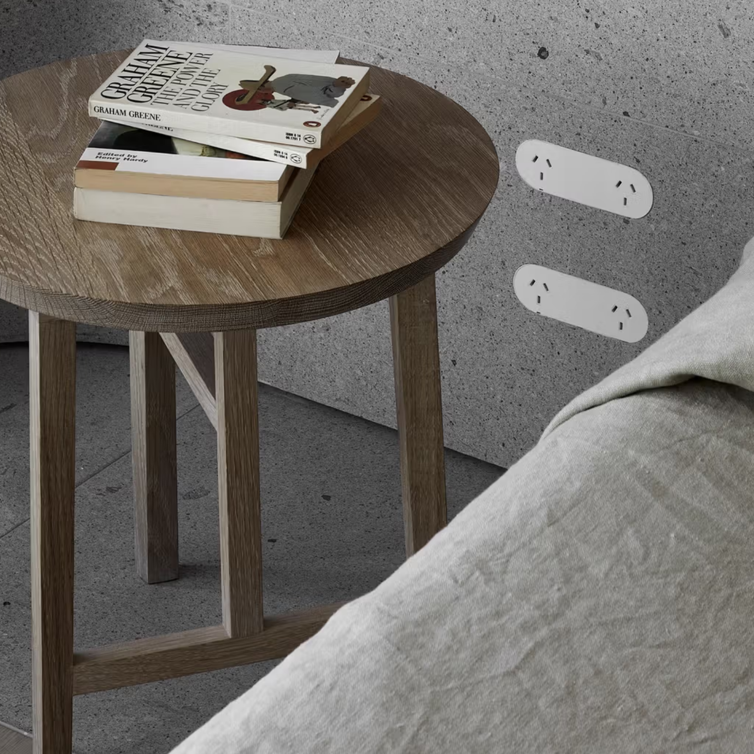 ZETR - 13 / Flush - Matte White Double Outlet