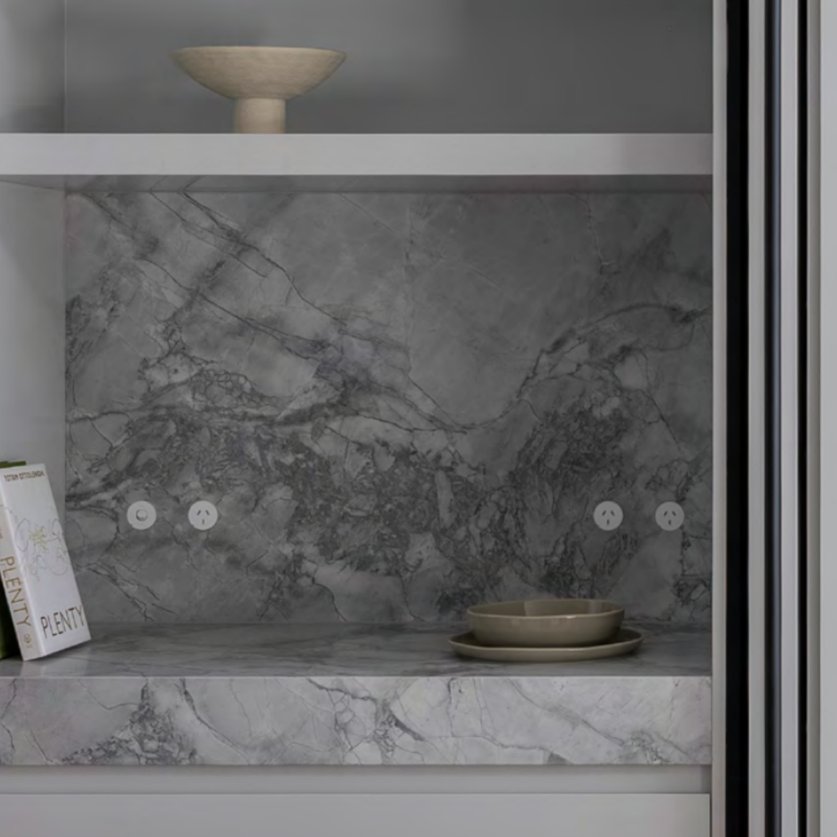 ZETR - 48 / Flush - Matte White Single Outlet