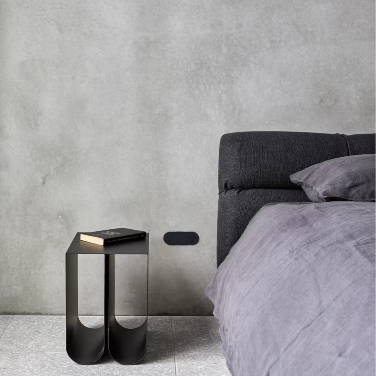 ZETR - 12 / Surface - Matte Black Double Outlet